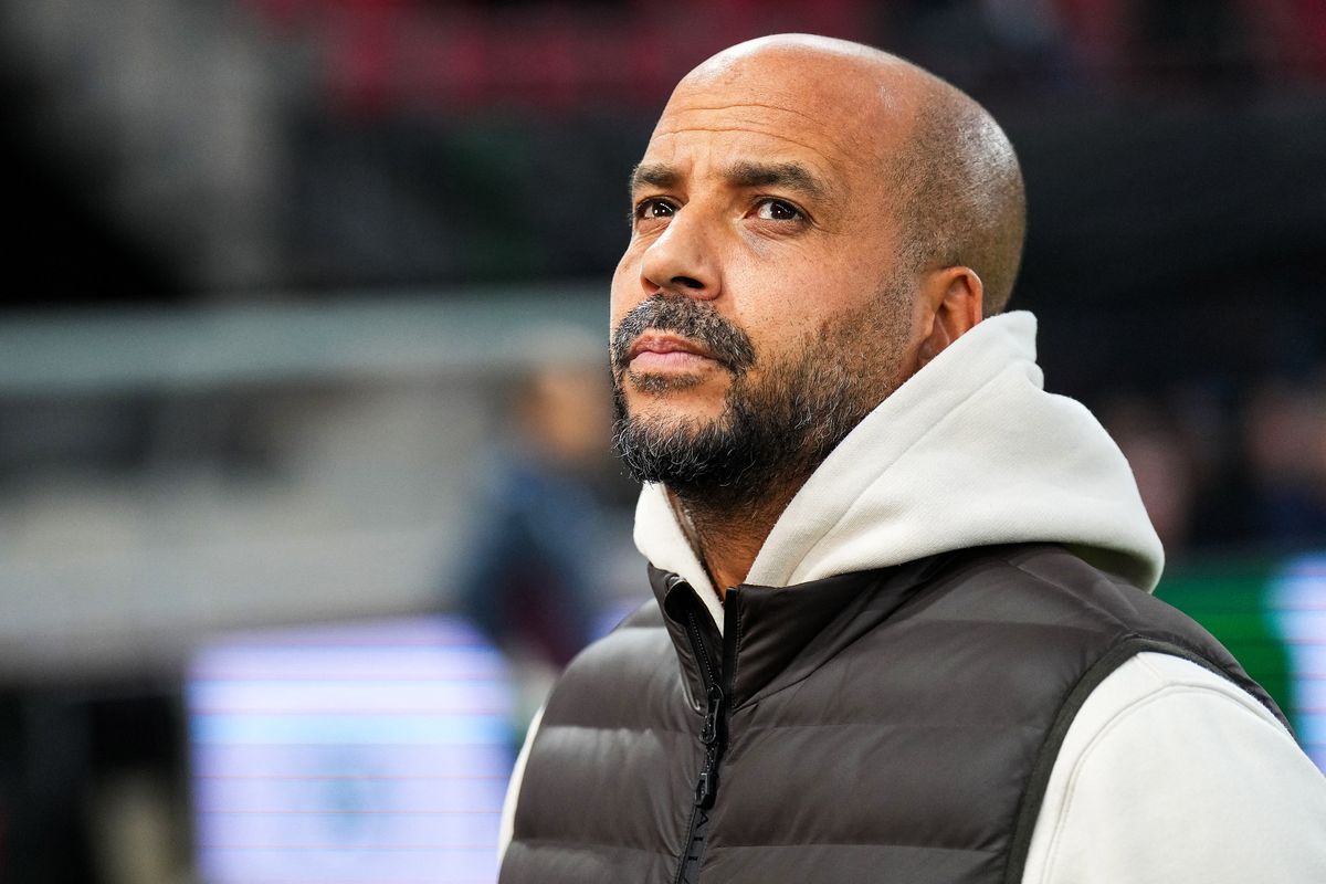 AZ Alkmaar's Dutch manager Pascal Jansen looks on during the Europa Conference League Group E football match between AZ Alkmaar and Aston Villa FC at the AFAS Stadium in Alkmaar on October 26, 2021. 