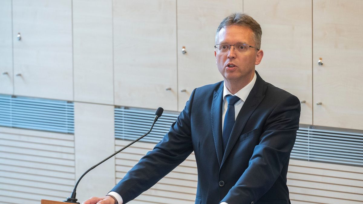 A magyar modellt ajánlja egész Európának az új kulturális és innovációs miniszter