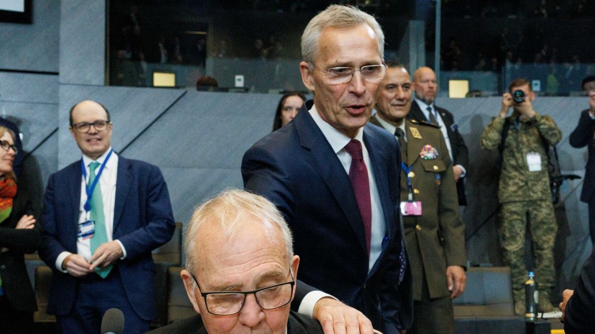 Keményebben lépne fel az orosz kémtevékenységek ellen a NATO