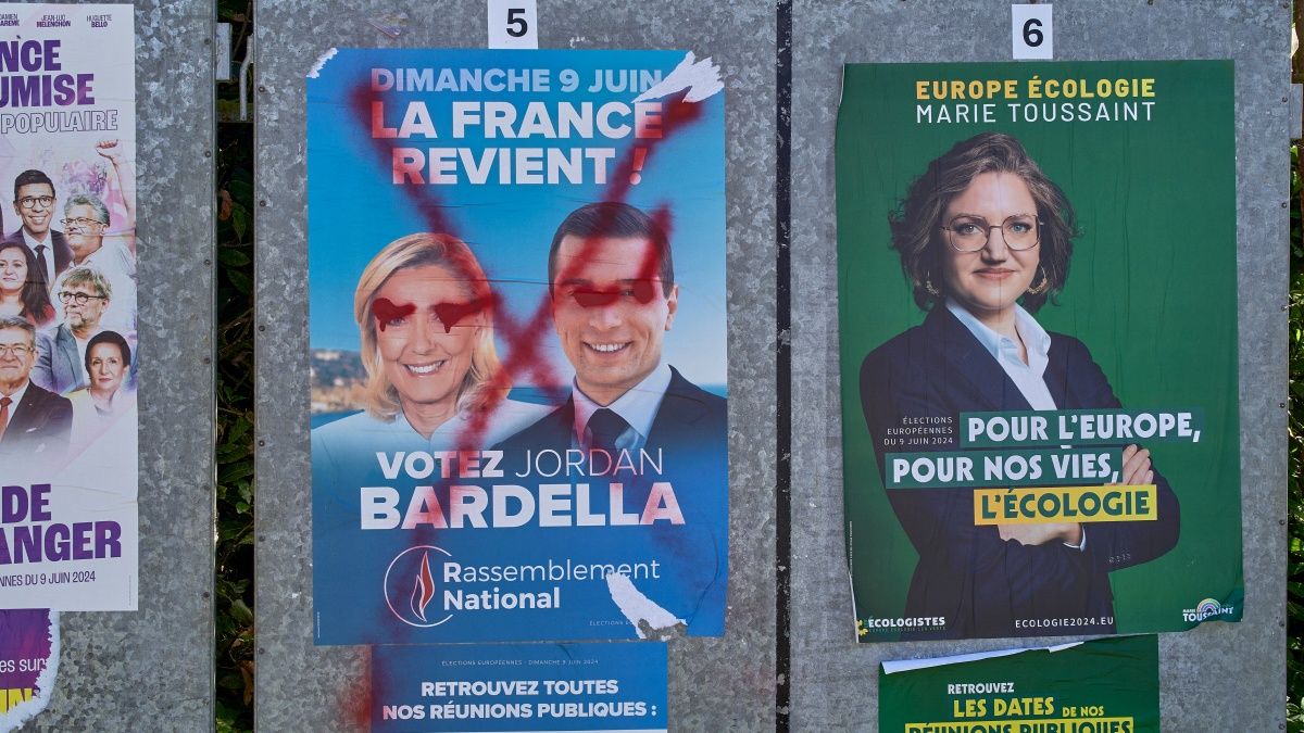 Politico: A franciák utálják Párizst, ez lehet Le Pen esélye