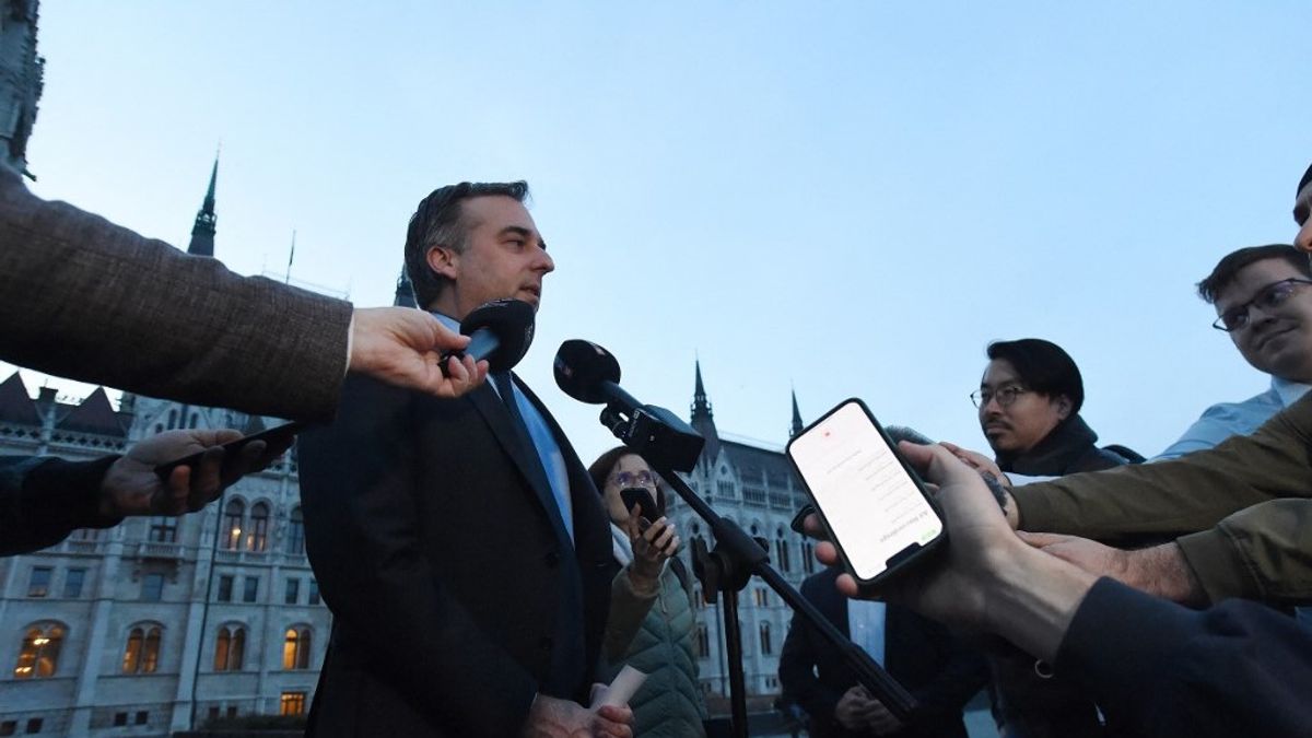 Elkészült Pressman búcsúdala, ezt nem teszi ki az ablakba