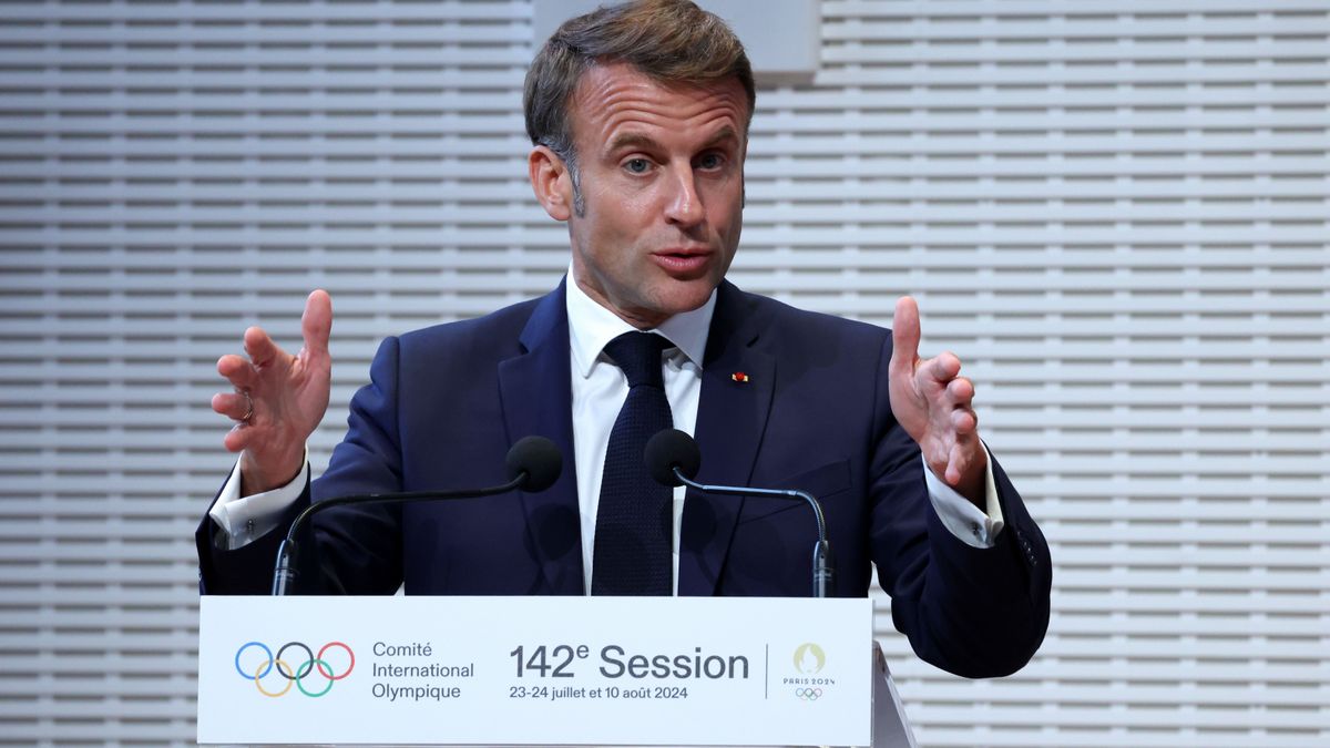 Macron terve: a választásokon nagyot bukott, most az egész világnak megmutatná