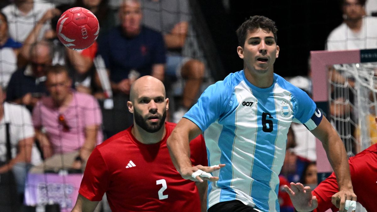 „Balesetveszélyes volt!” – Sipos Adrián az argentin kézisek brutális játékáról