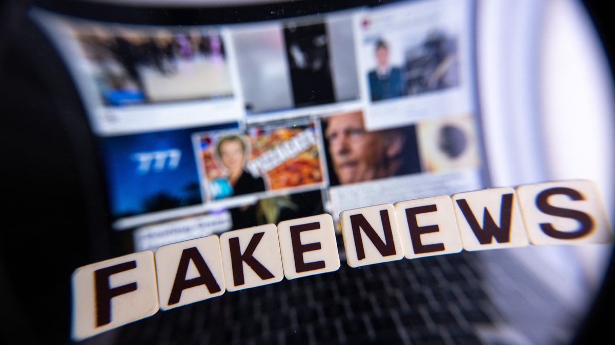 Így bombázzák fake news-zal a brit és francia választókat