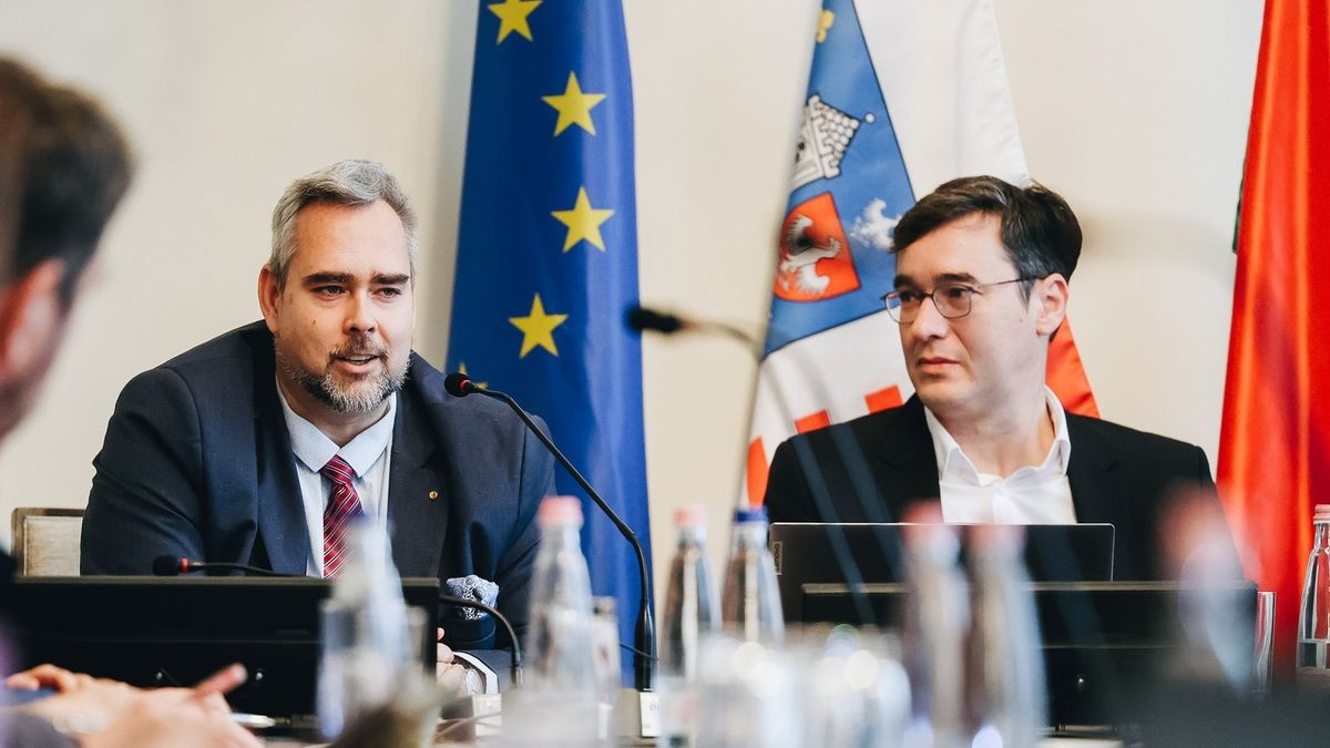 Letartóztatásban maradnak az óbudai korrupciós botrány főszereplői