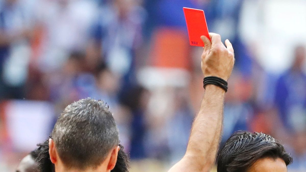 Megütötte a bírót – elítélt a bíróság egy magyar labdarúgót