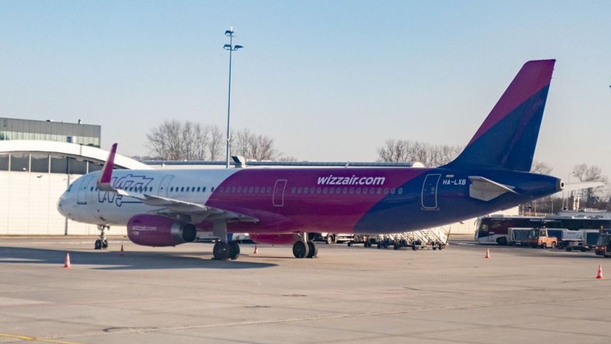 Közel egy napja várakoznak a Wizz Air Budapestre tartó utasai Nizzában