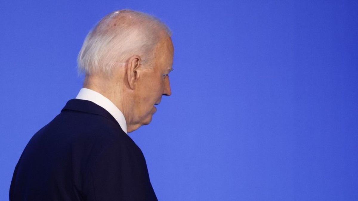 Bidennek fel van adva a lecke: kérdésekre kell válaszolnia