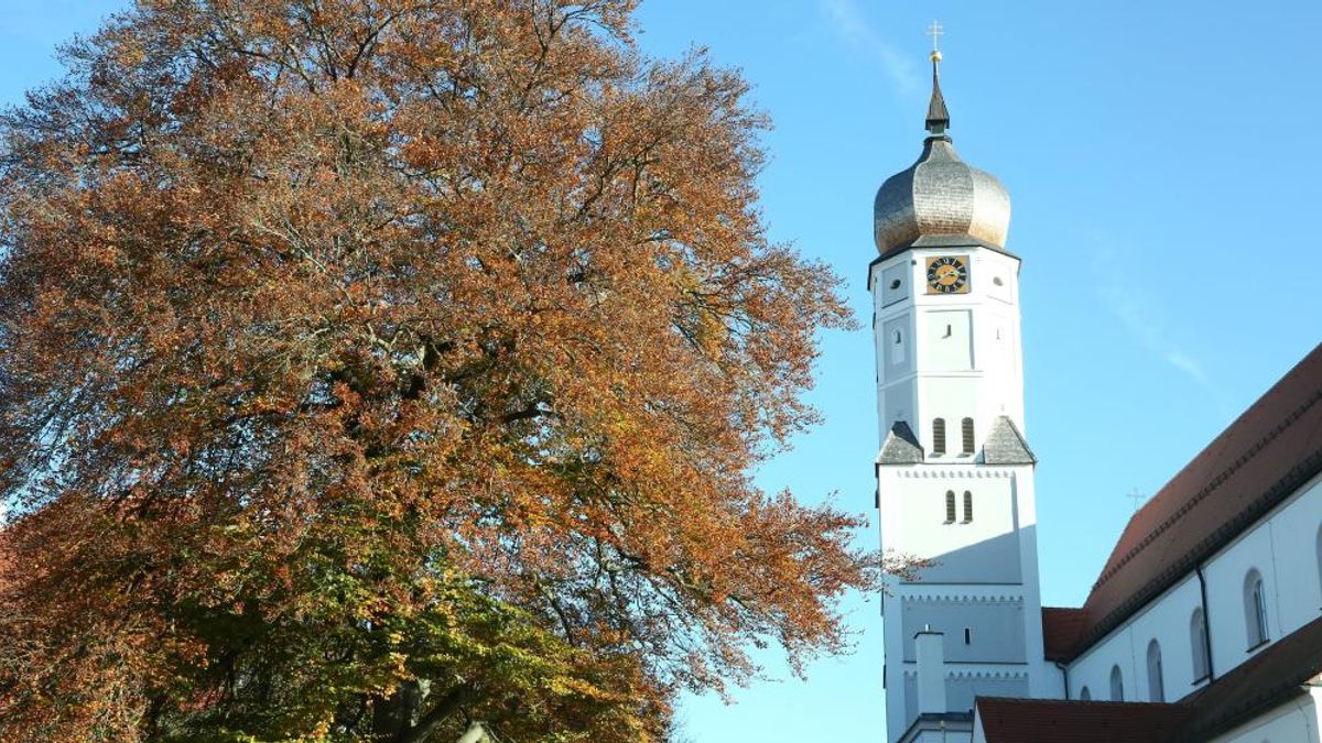 A templom oltára előtt ugratott biciklijével, ez még egy muszlimnak is sok volt (VIDEÓ)