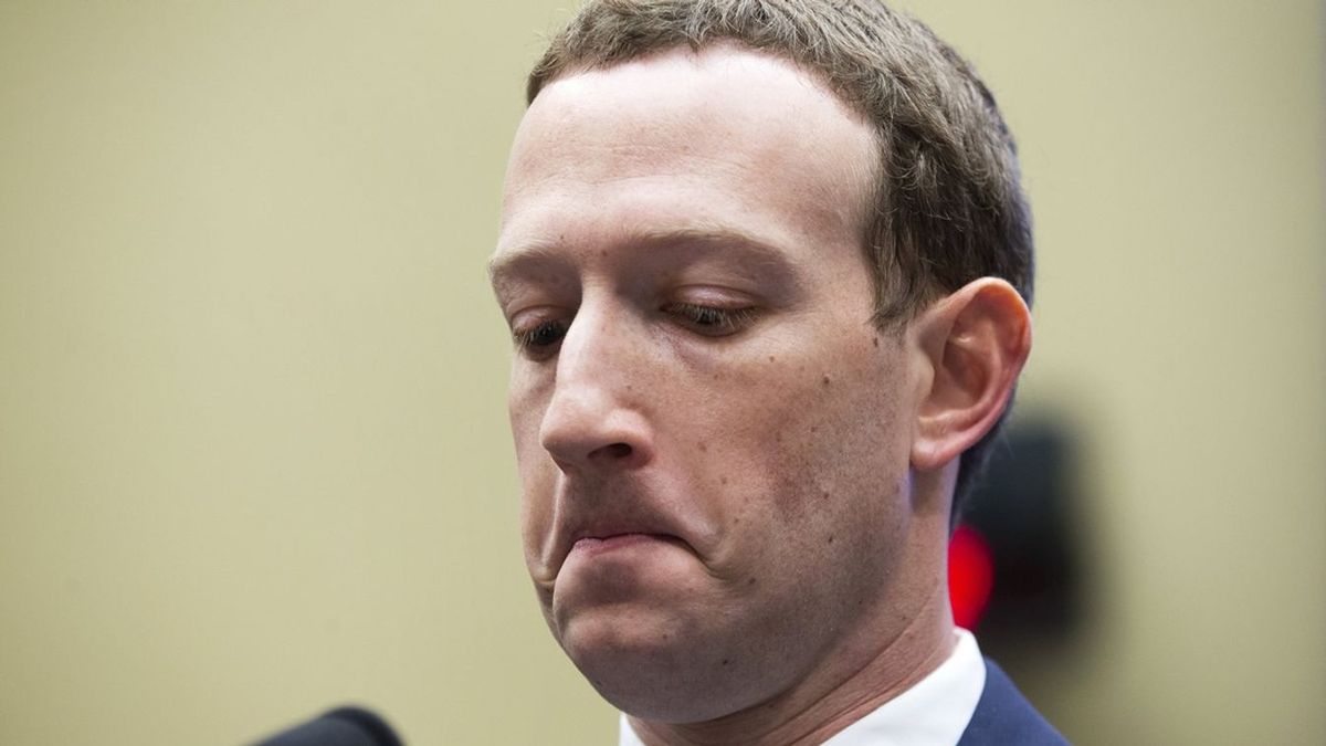 „Basszátok meg” – üzente Zuckerberg az Apple-nek