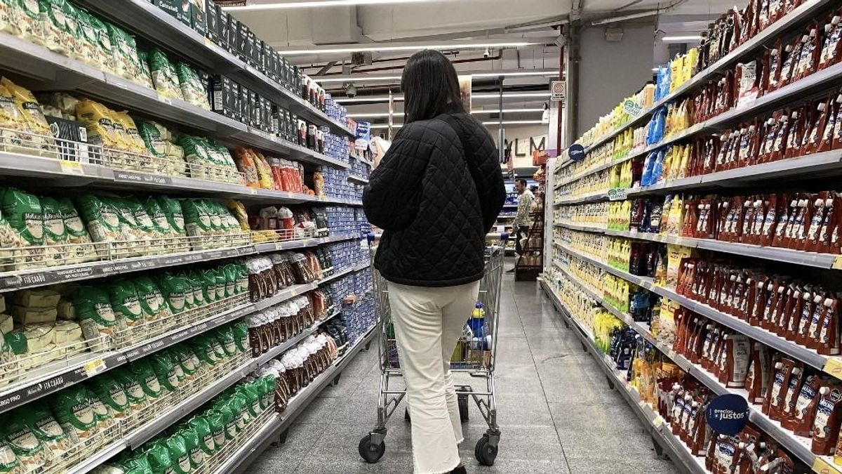 Áremelés miatt tartóztatták le a népszerű áruházlánc igazgatóját