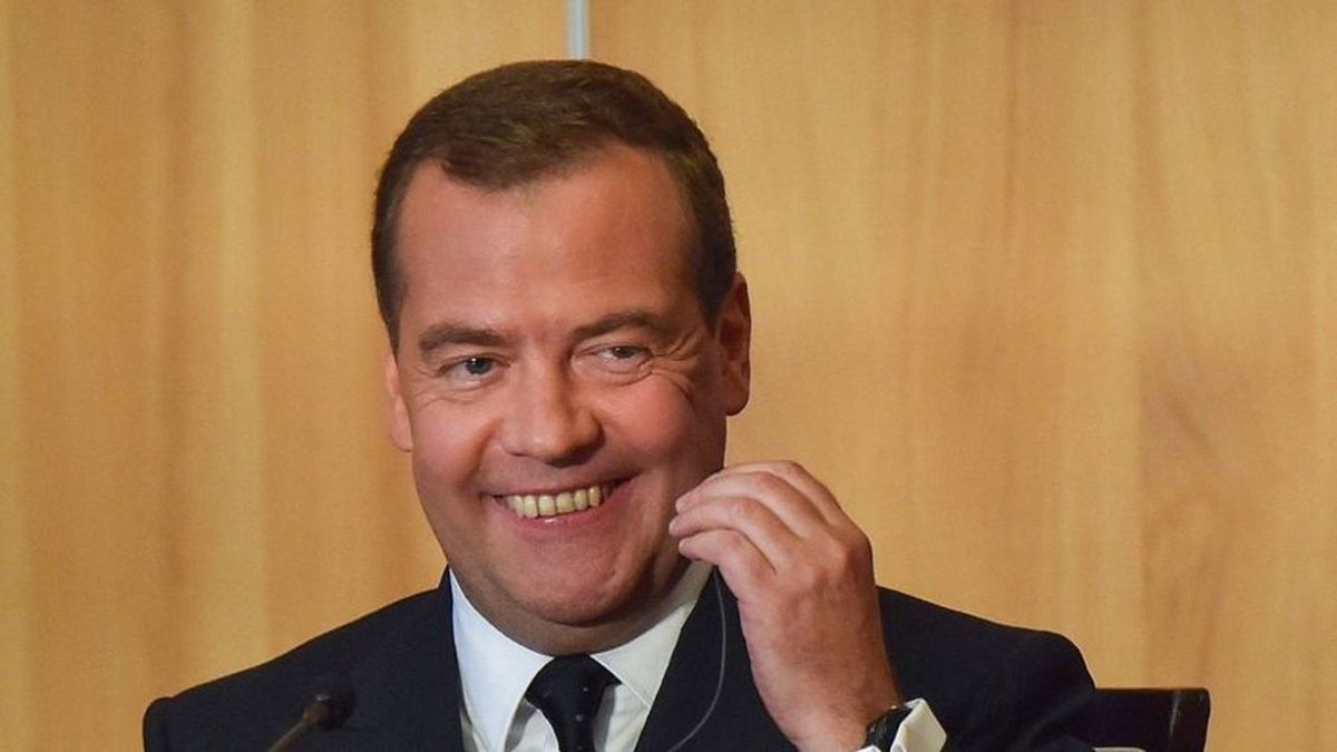 Medvegyev jó egészséget kívánt Bidennek, a különleges katonai művelet minden célját el fogja érni szerinte