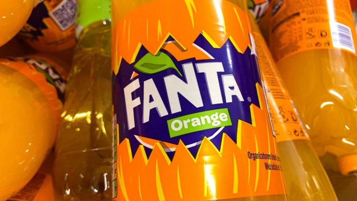Lázár János újra megszólalt Fanta-ügyben: Szerintem az a jó, ha mindenben több narancs van, nem kevesebb