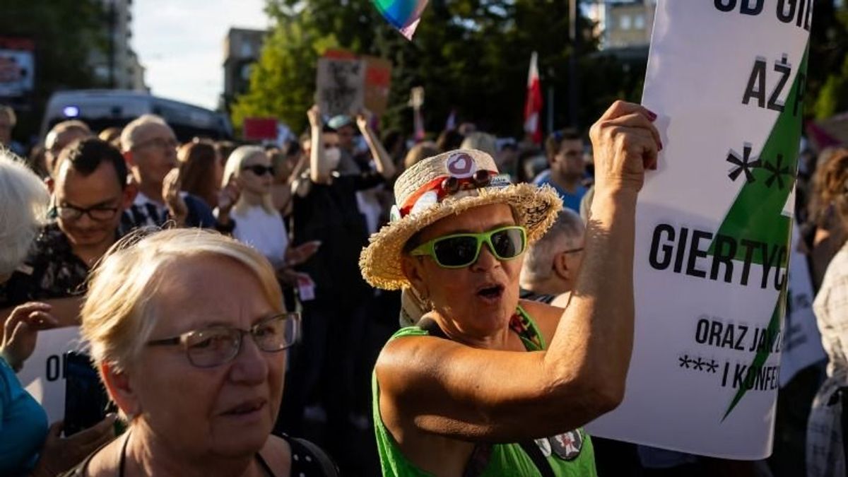 Szembefordult Tuskkal a Politico: a lengyel miniszterelnök kudarcáról írnak