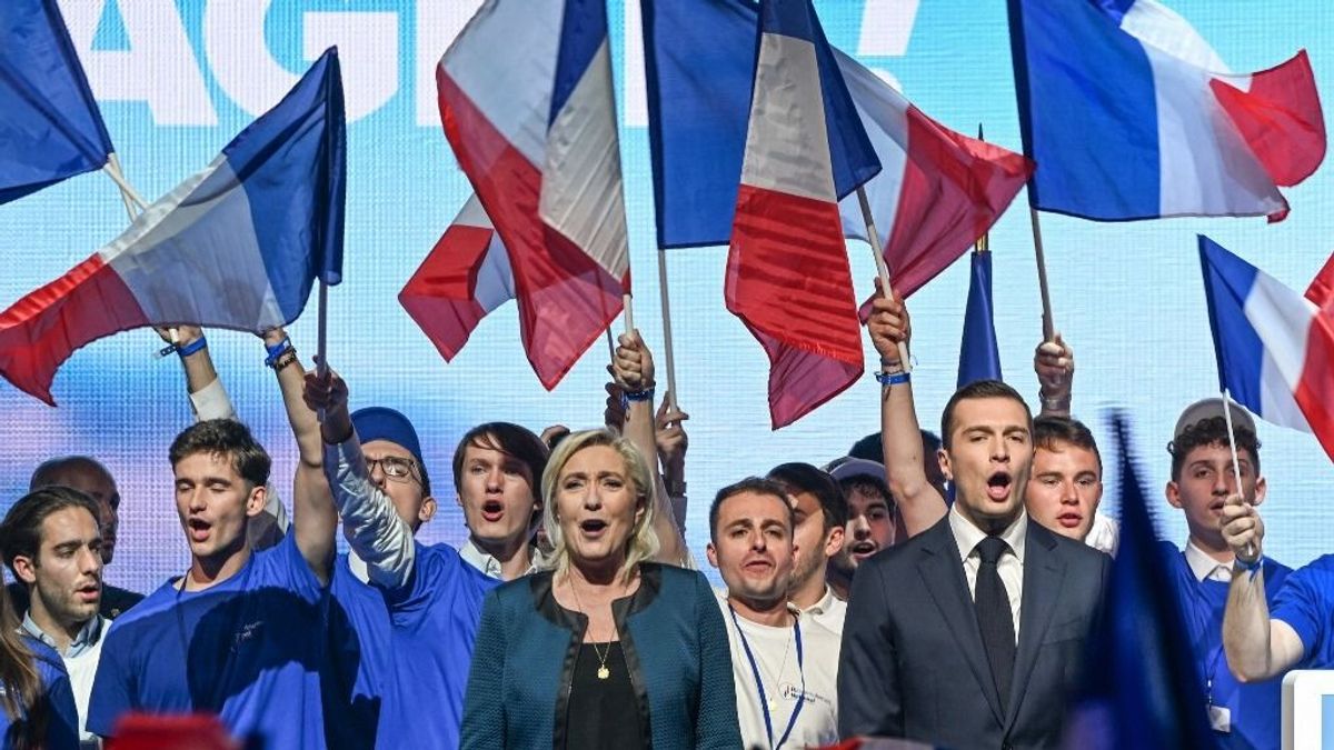 Kemény vádakat vágott Macron fejéhez Orbán szövetségese