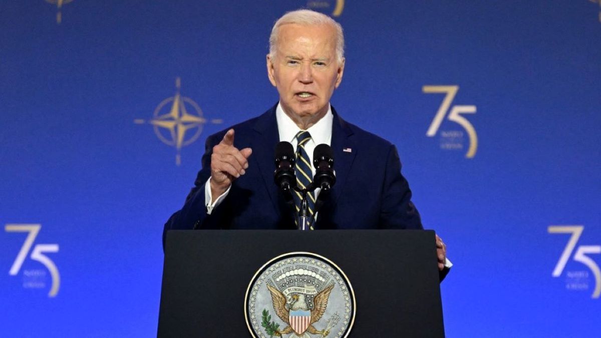 Magyarázkodnia kell a sztárműsorvezetőnek, amiért szerinte Biden nem alkalmas a folytatásra