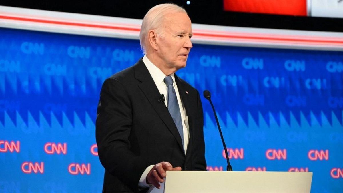 Itt a fordulat: Biden megkapta a selyemzsinórt a demokratáktól