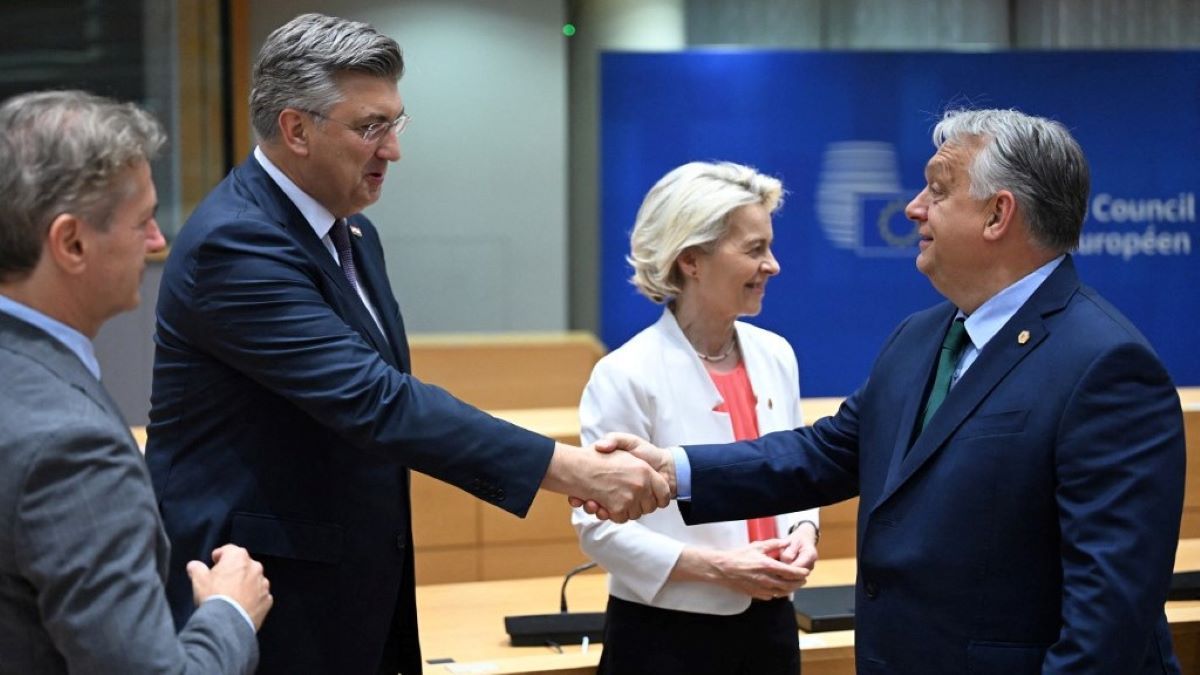 Ursula von der Leyen az utolsó órákat is azzal tölti, hogy Orbán békemisszióját degradálja