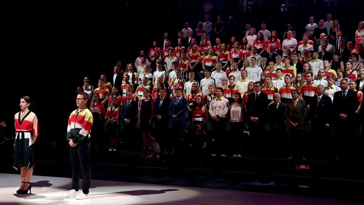 Kiderült, miért nem Milák Kristóf vagy Szilágyi Áron viszi a zászlót az olimpiai megnyitón (VIDEÓ)