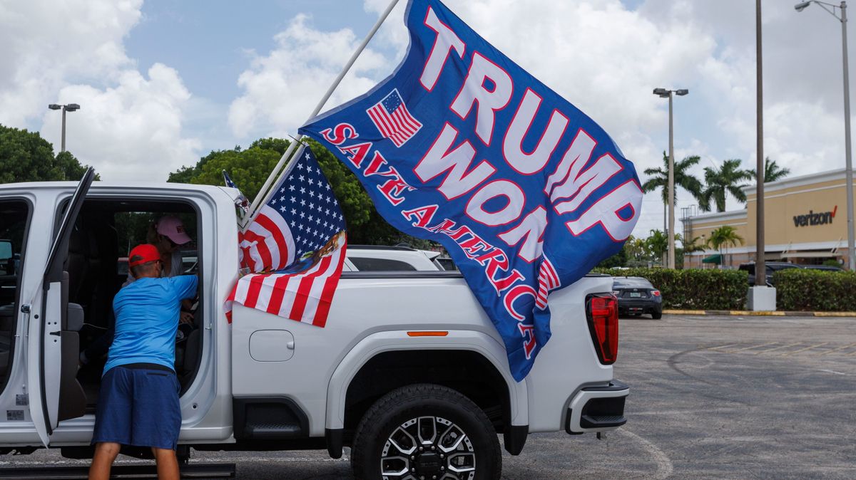 Merénylet ide vagy oda, Trump folytatja kampányát – még a biztonsági terven sem változtattak