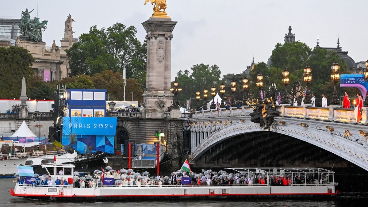 Így vonult be a magyar csapat a 2024-es olimpia megnyitóján