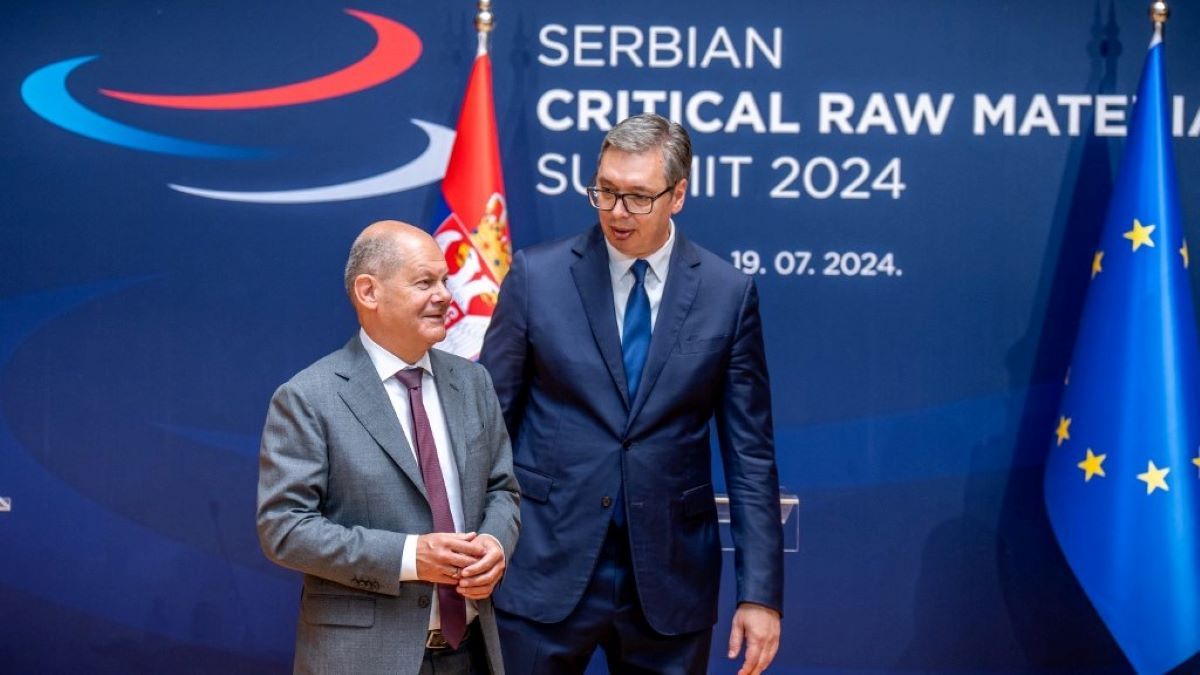 Képmutatás csúcsra járatva: az Európai Uniónak nem büdös az orosz barátság, ha a saját érdekei úgy kívánják