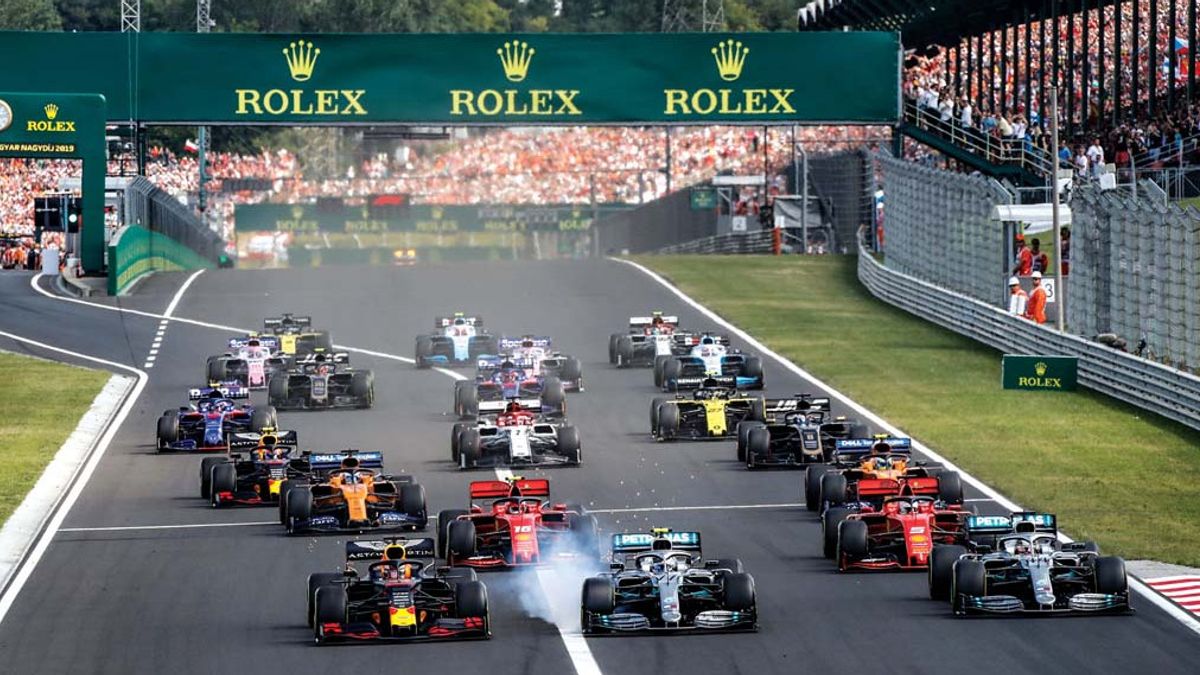 Új fejlesztési csomaggal érkeztek Verstappenék a Hungaroringre
