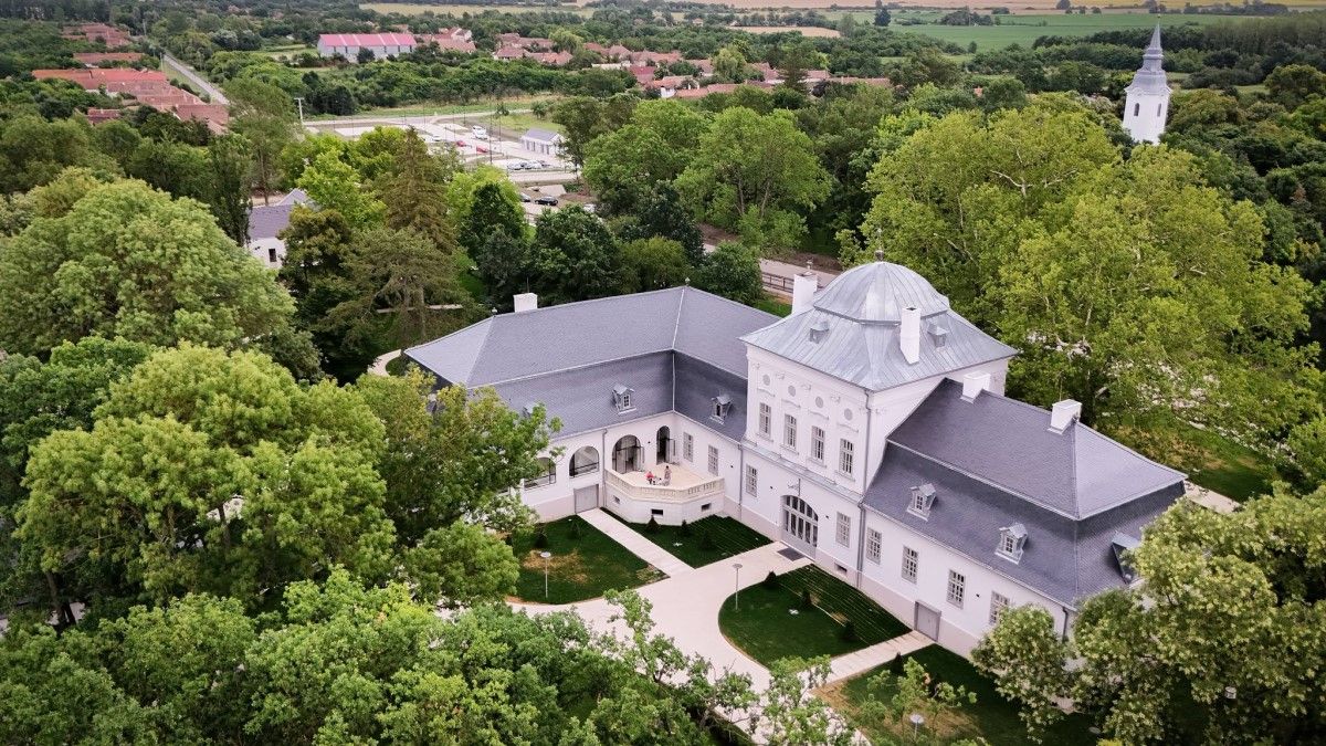 „Mind végsőkig kitartok” – a Tiszák szellemisége a ma emberének is követendő példa