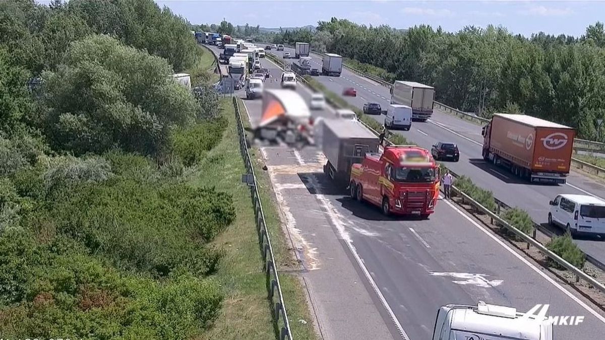 Előkerült egy felvétel a pénteki halálos kamionos balesetről (VIDEÓ)