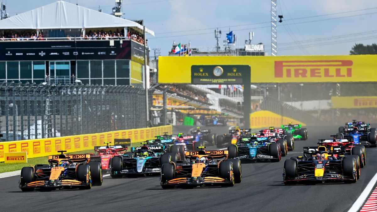 Oscar Piastri történelmet írt a Hungaroringen, megszerezte karrierje első győzelmét