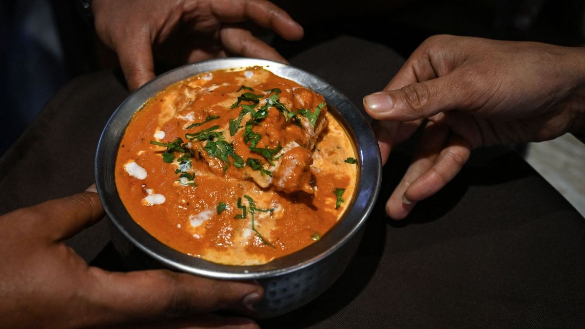 Lázban tartja az országot: két indiai étterem perre ment egy csirkerecept miatt!