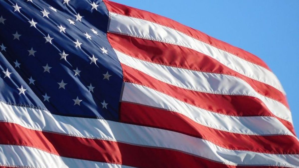Amerikai interregnum és az októberi meglepetések
