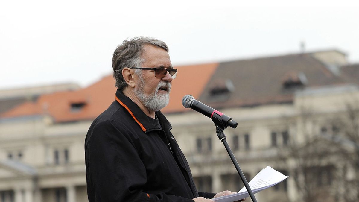 „Orbán és bandája megérkezett Európa söpredékéhez!” – Kaltenbach Jenő alulról borította a kommentszekciót