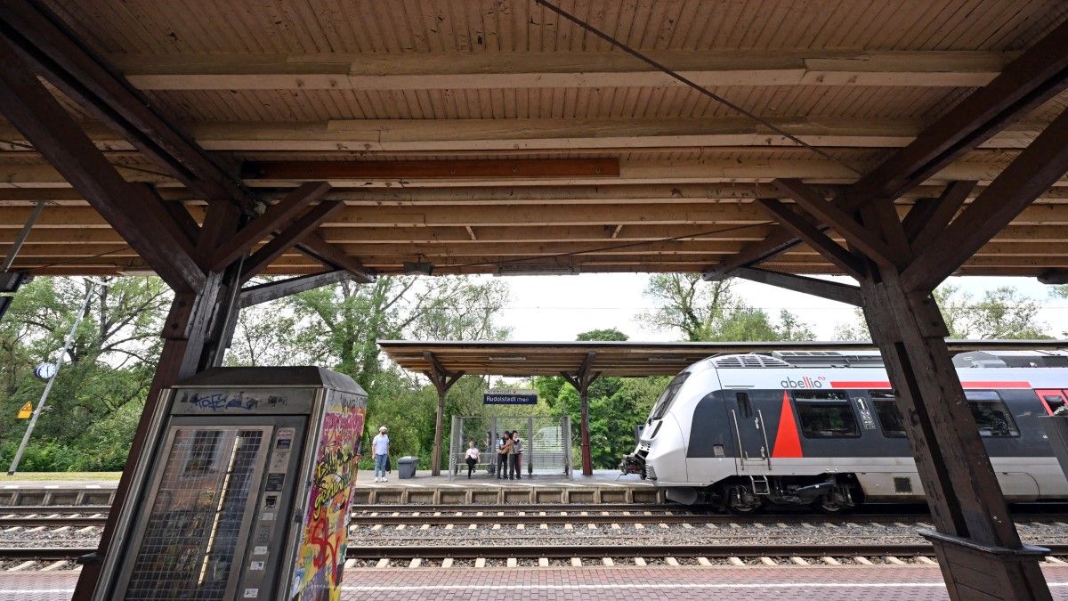 „Az egész világ a rendszerünkön viccelődik” – csődöt mondott az Eb alatt a német vasút