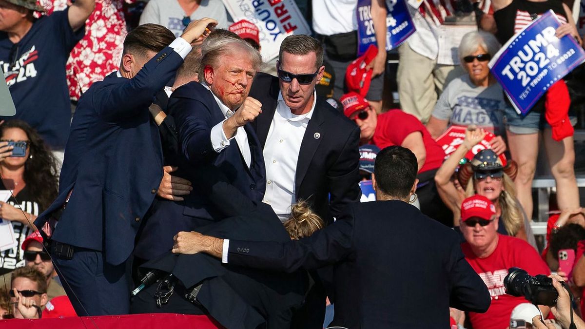 Sorra reagálnak a világ vezetői a Trump elleni merényletre