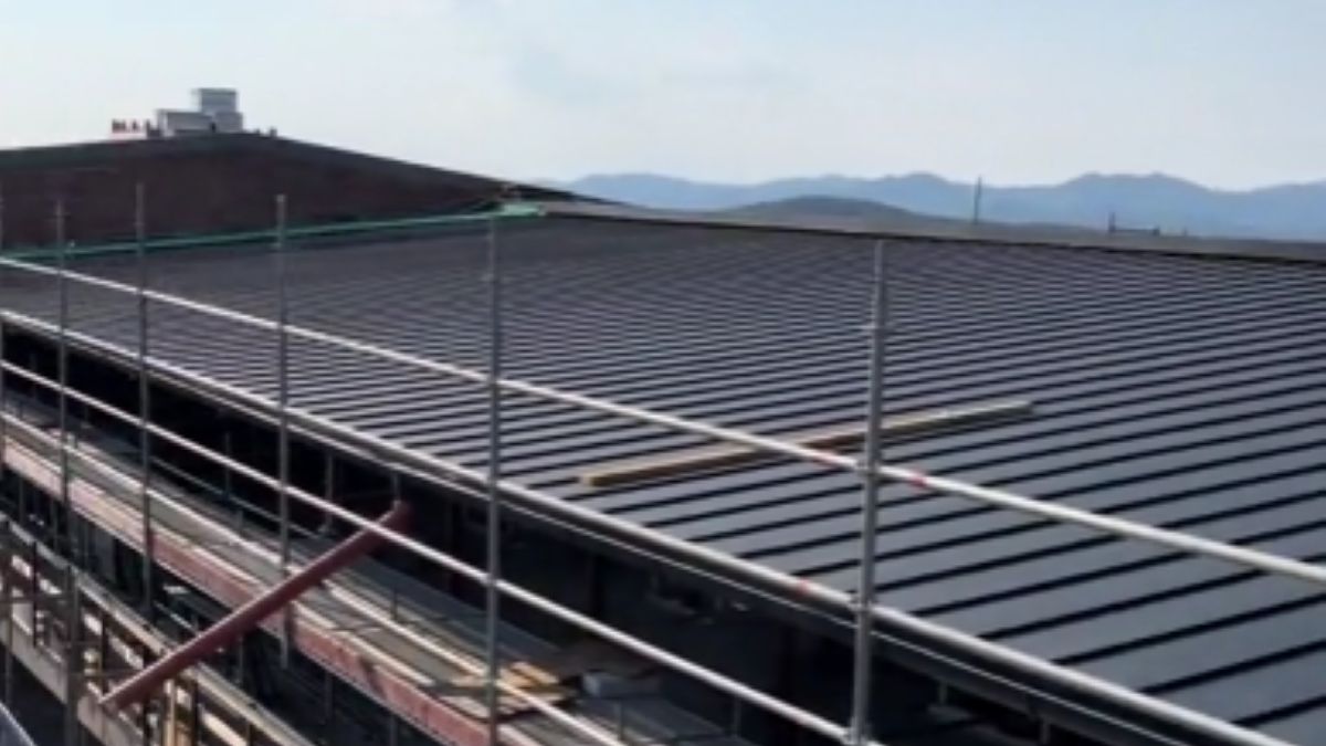 Így néz ki most a márciusban leégett Hotel Silvanus megújult tetőszerkezete (VIDEÓ)