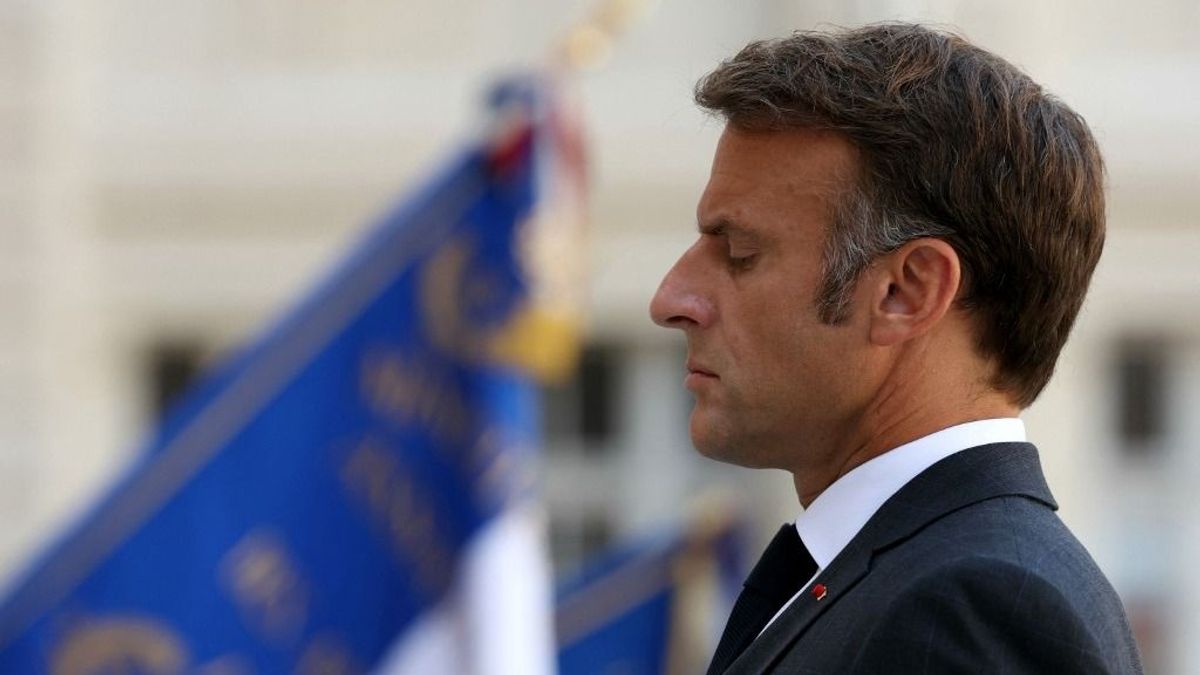 Az oroszok nekimentek a franciáknak: Macron máris magyarázkodik