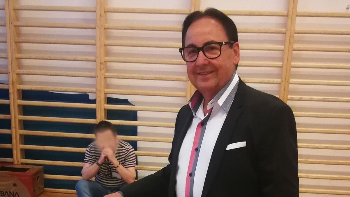 Fásy Ádám a színvonalas munkájáért lovagkeresztet kapott