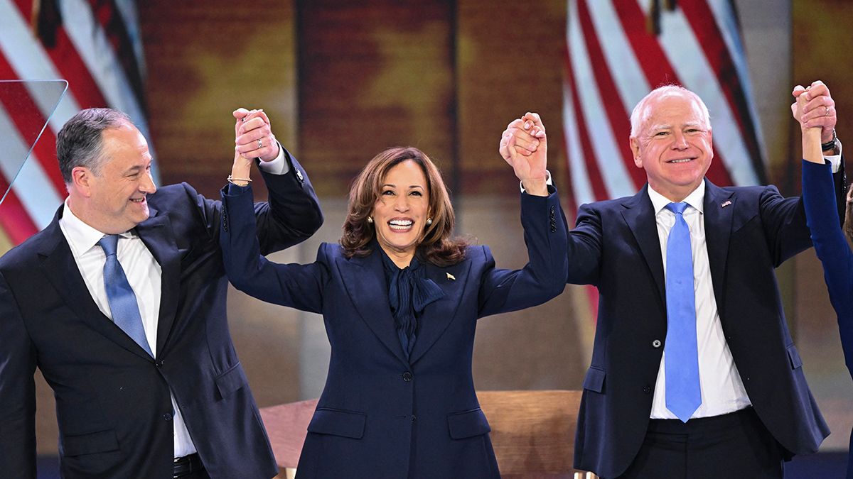 „Nem program kell ide, hanem történet” – Kamala Harris már Trump nyakán van, nagyon izgalmas lehet a vége