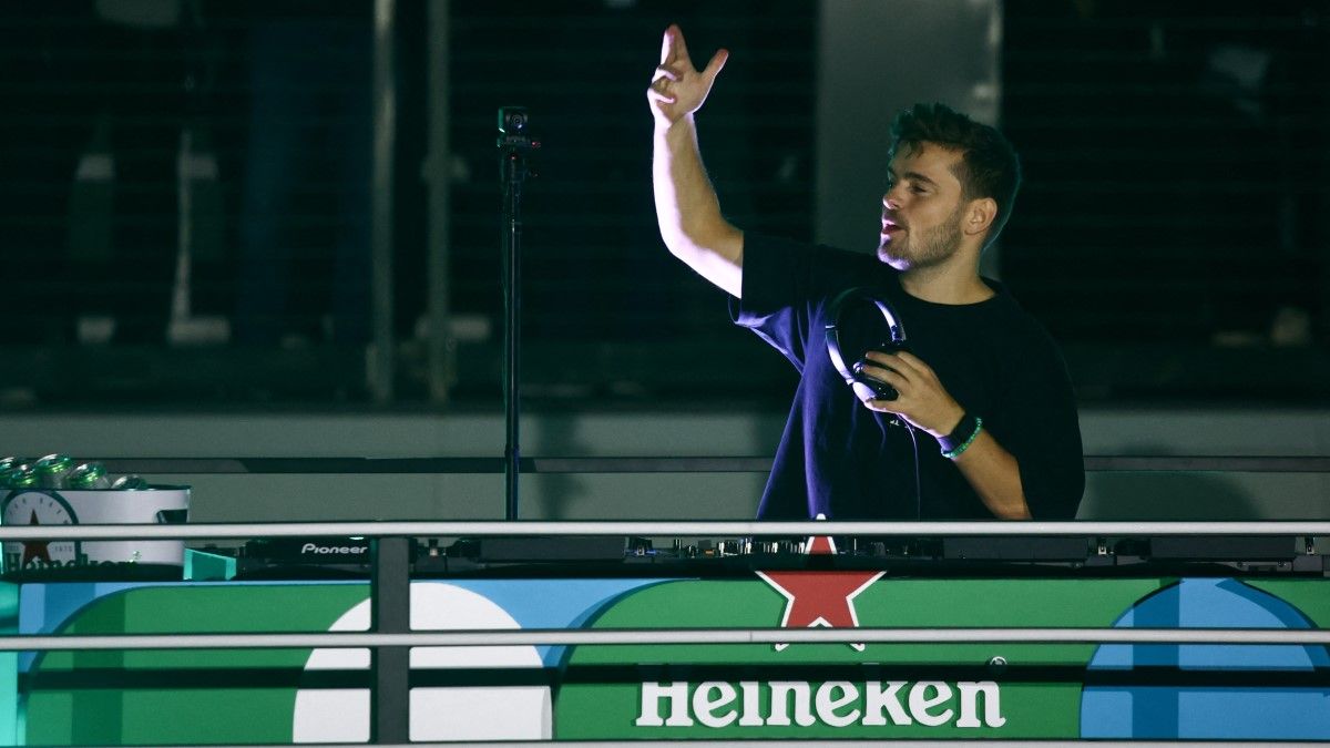 Óriási blama a Szigeten: kényszerszünetek szakították meg a sztár DJ fellépését
