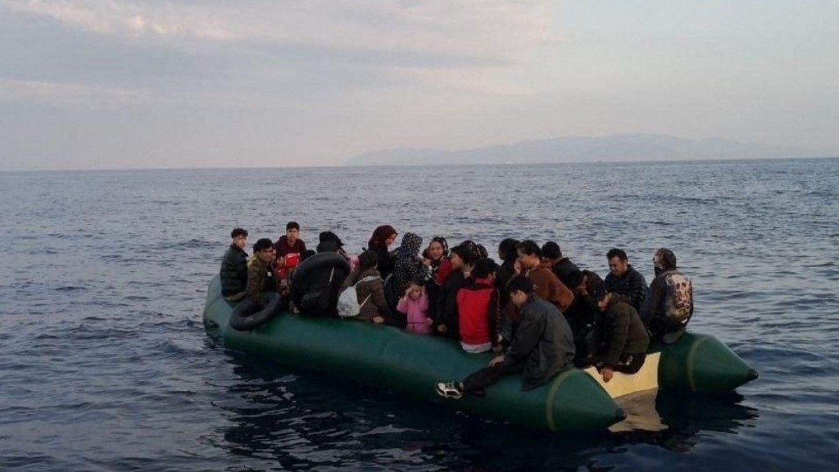 Élesedik a helyzet: agyonlőtt egy migránst a görög parti őrség