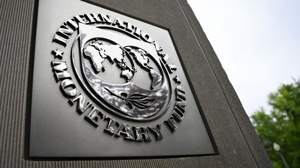 Újra akcióban az IMF – most Lengyelországot szemelték ki maguknak