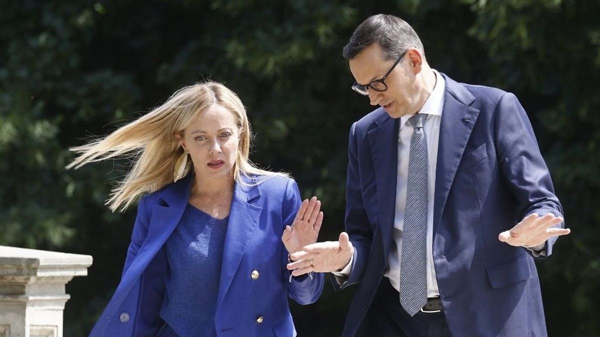 Megpuccsolnák Melonit a lengyelek, már jelöltjük is van a helyére az európai konzervatívoknál