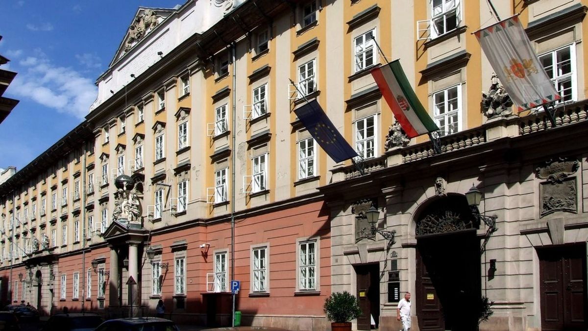 Összenő, ami összetartozik – Gyurcsány főpolgármesterével egyezkedik Magyar Péter