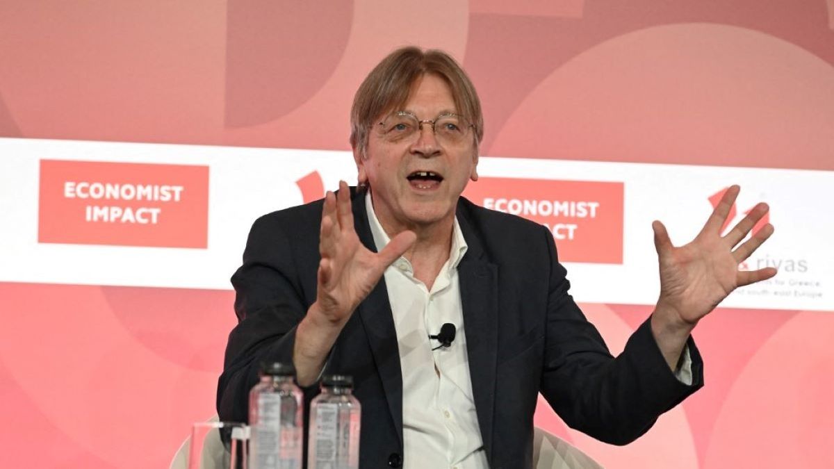 Helyretették Verhofstadtot, hiába minden, még a svédek is Magyarországra jönnek