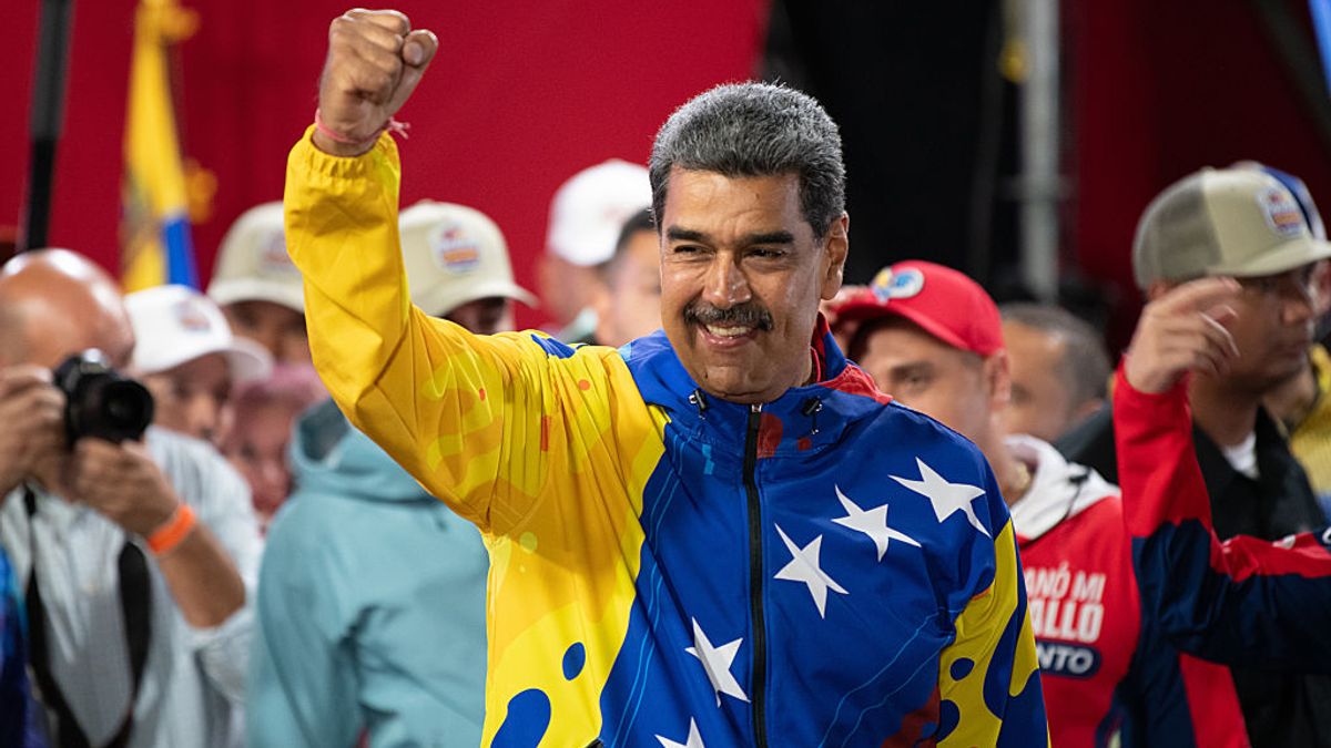 Nicolas Maduro hadat üzent a WhatsApp-nak