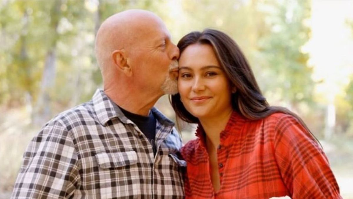Megható fotót posztolt Bruce Willis lánya édesapjáról