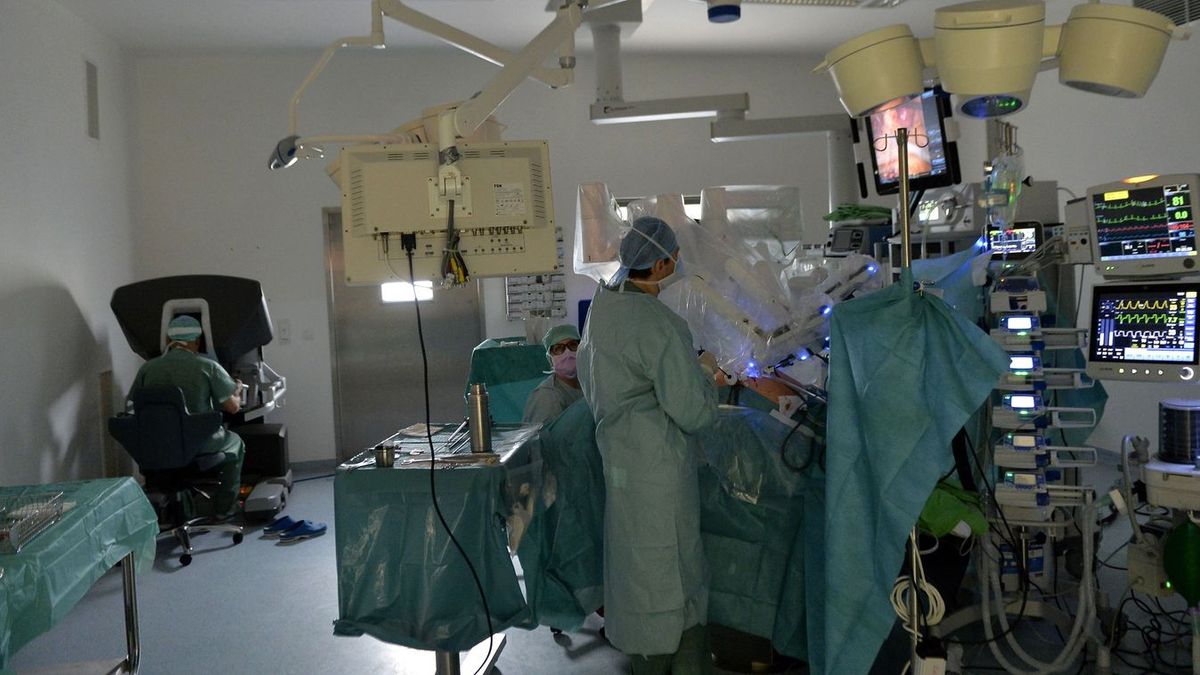 Vegytiszta demagógia, amit Magyar Péter a kórházakról állít