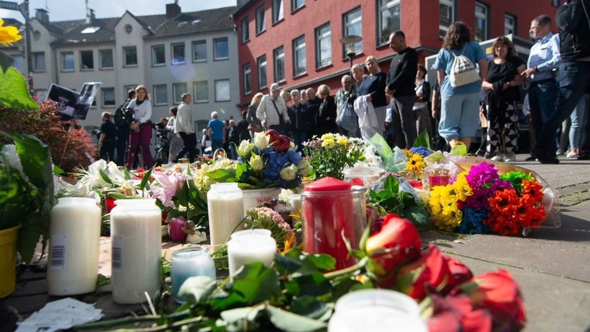 Danke, Merkel! – keményen üzenték a solingeni lakosok a migráns hátterű terrortámadás után