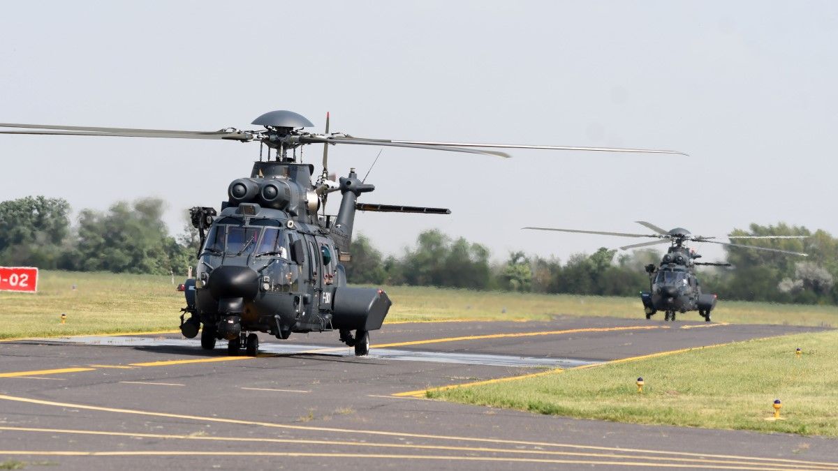 Új helikopterrel erősítik a Magyar Honvédség szállítási feladatait